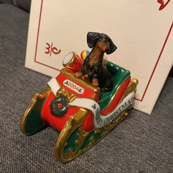Dachshund Christmas Ornament by Danbury Mint - Picture 2 of 11